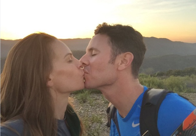 Hilary Swank is set to tie the knot with Ruben Torres after he proposed to her during a romantic hike.