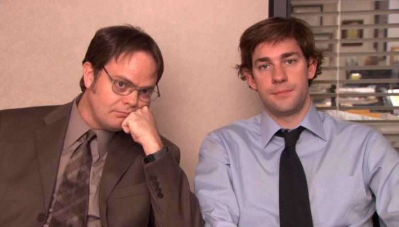 The Office: 18 Of The Best Pranks Jim Pulled On Dwight
